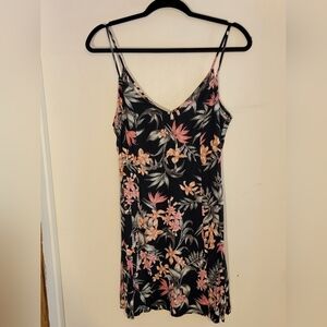 H&M Divided Floral Spaghetti Strap Dress Size 8 NWT